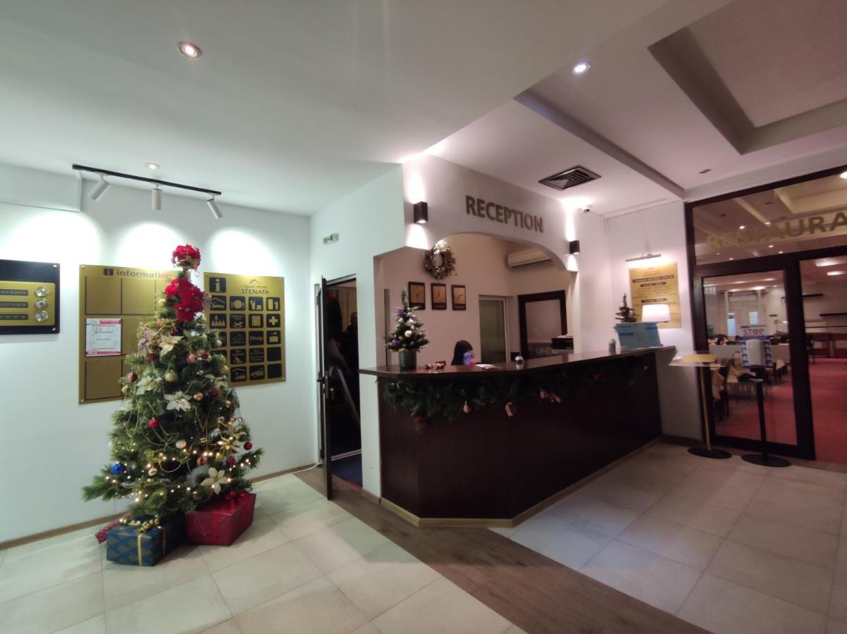 Viva 6 Apartment In Hotel Stenata パンポロボ エクステリア 写真